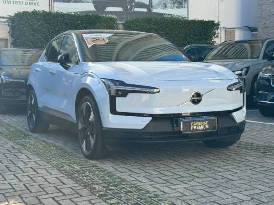 VOLVO EX30 69 KW ELÉTRICO ULTRA